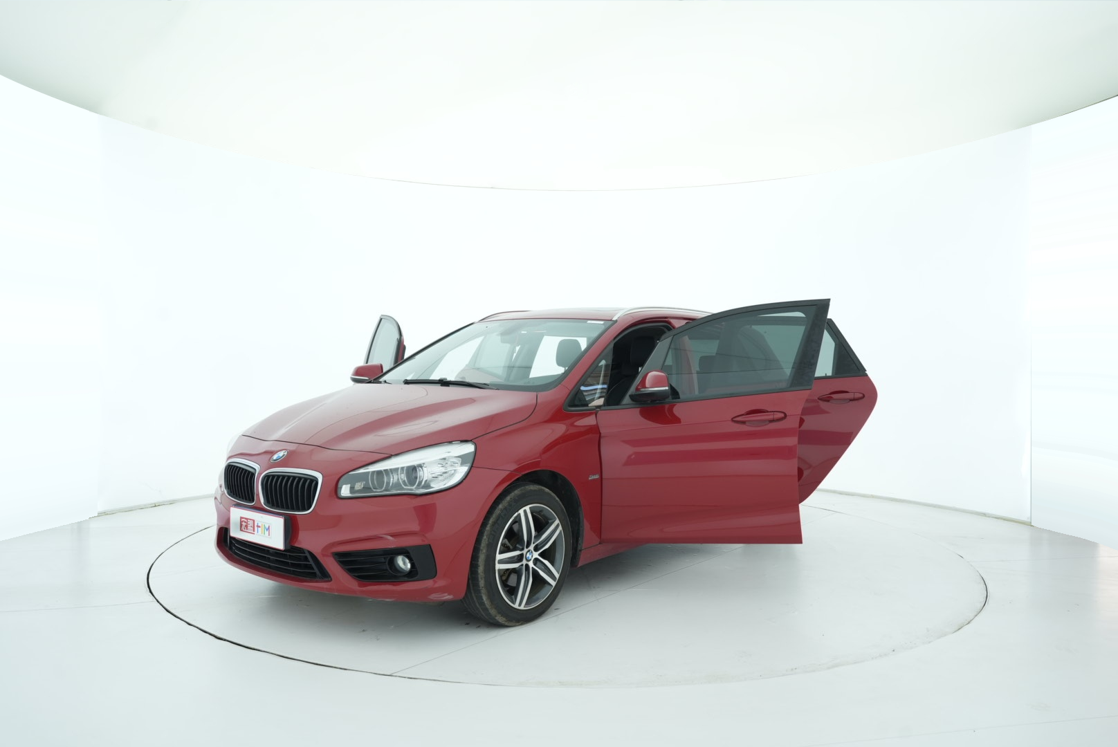 BMW 2 Series Tourer 2016 — фото 11