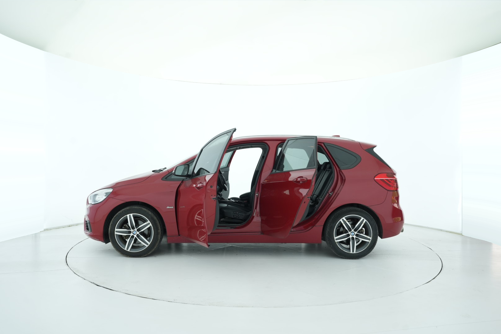 BMW 2 Series Tourer 2016 — фото 12