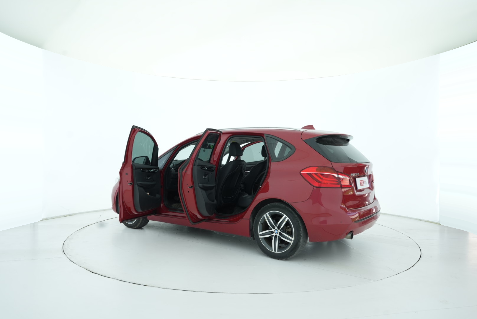 BMW 2 Series Tourer 2016 — фото 13