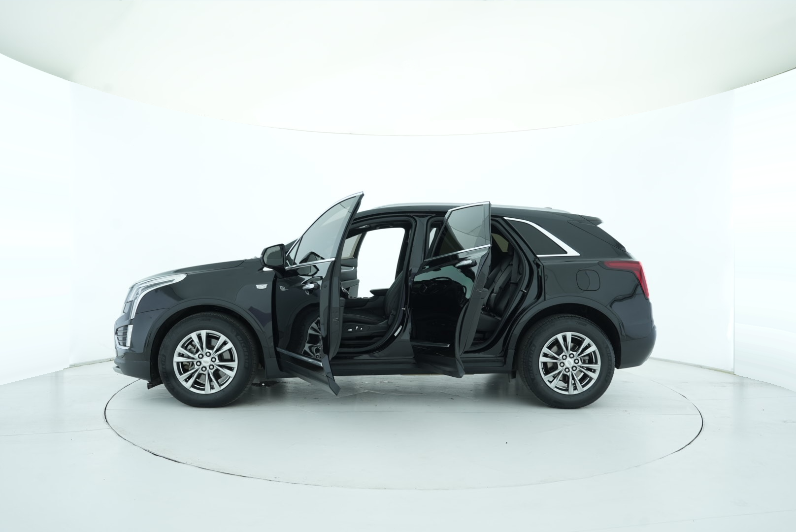 Cadillac XT5 2020 — фото 12