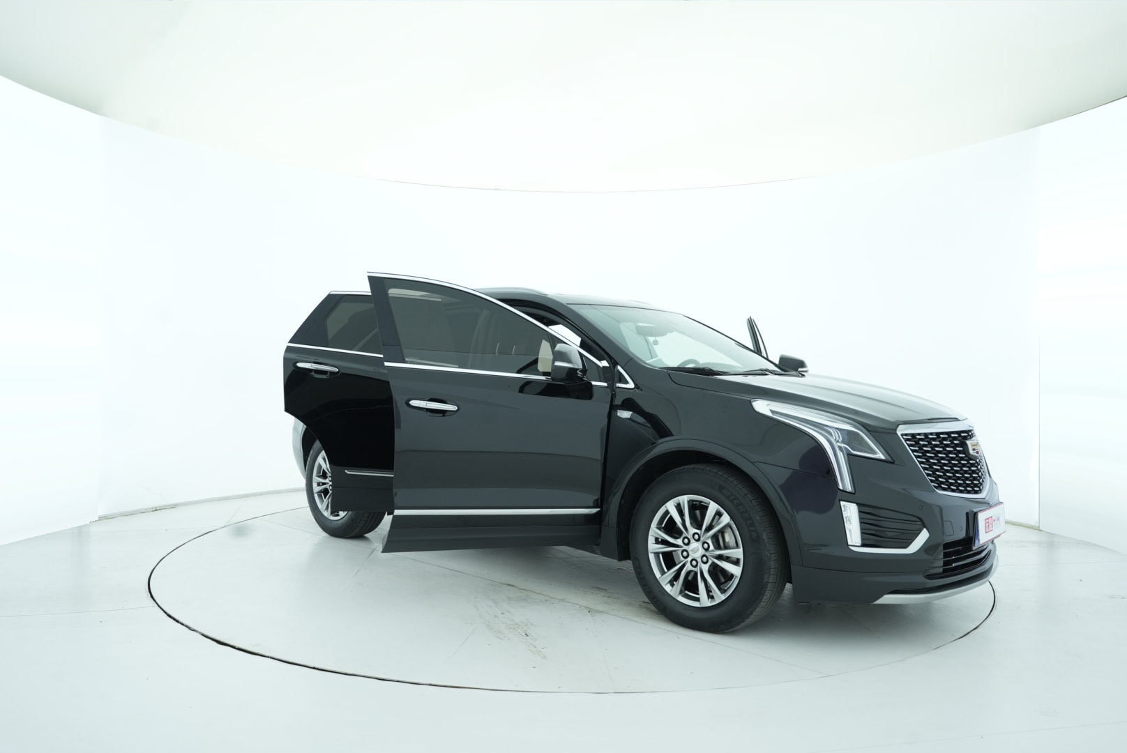 Cadillac XT5 2020 — фото 17