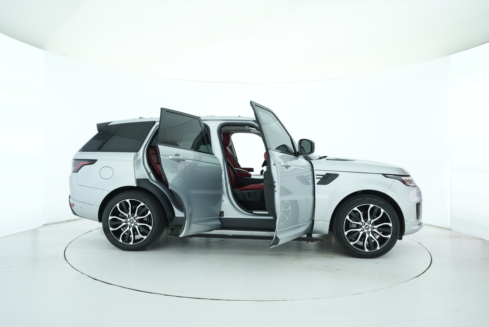 Land Rover Range Rover Sport 2022 — фото 16