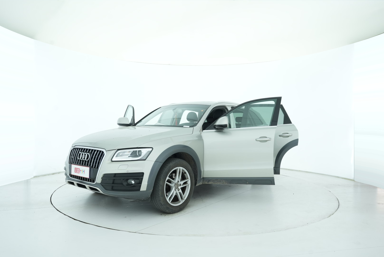 Audi Q5 2018 — фото 11