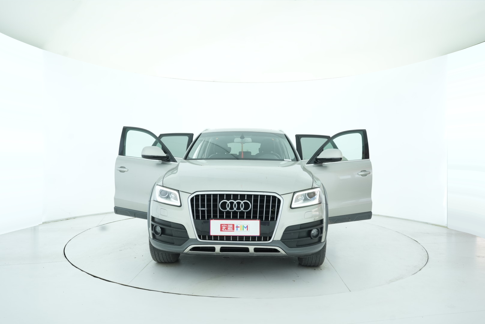 Audi Q5 2018 — фото 10