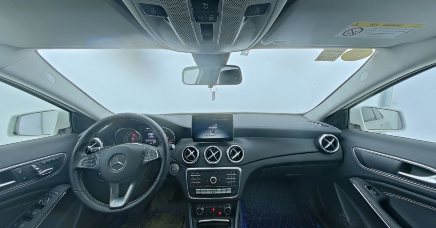 Mercedes Benz GLA 2018 — фото 1