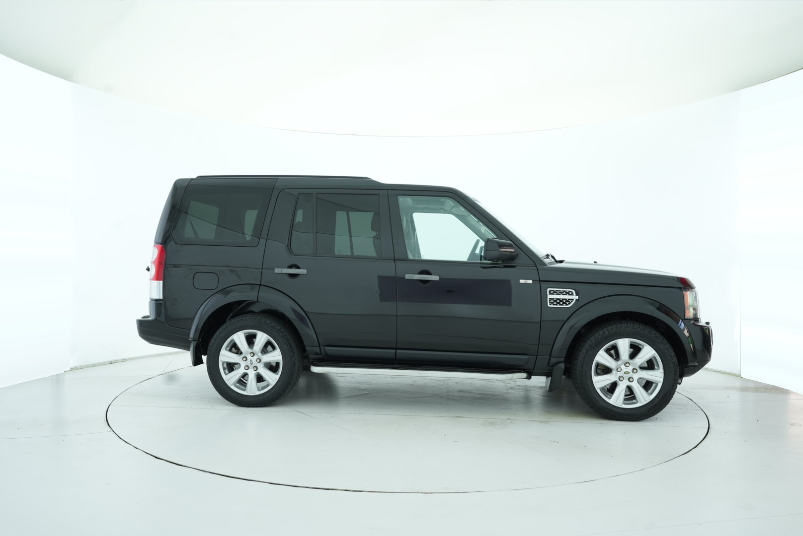 Land Rover Discovery 2010 — фото 12