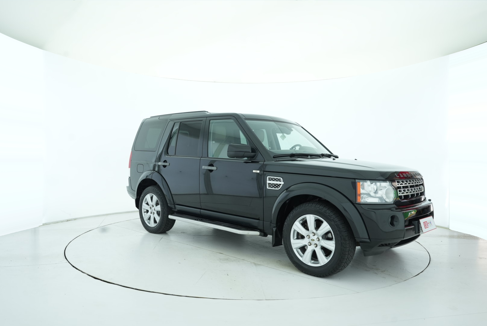 Land Rover Discovery 2010 — фото 14