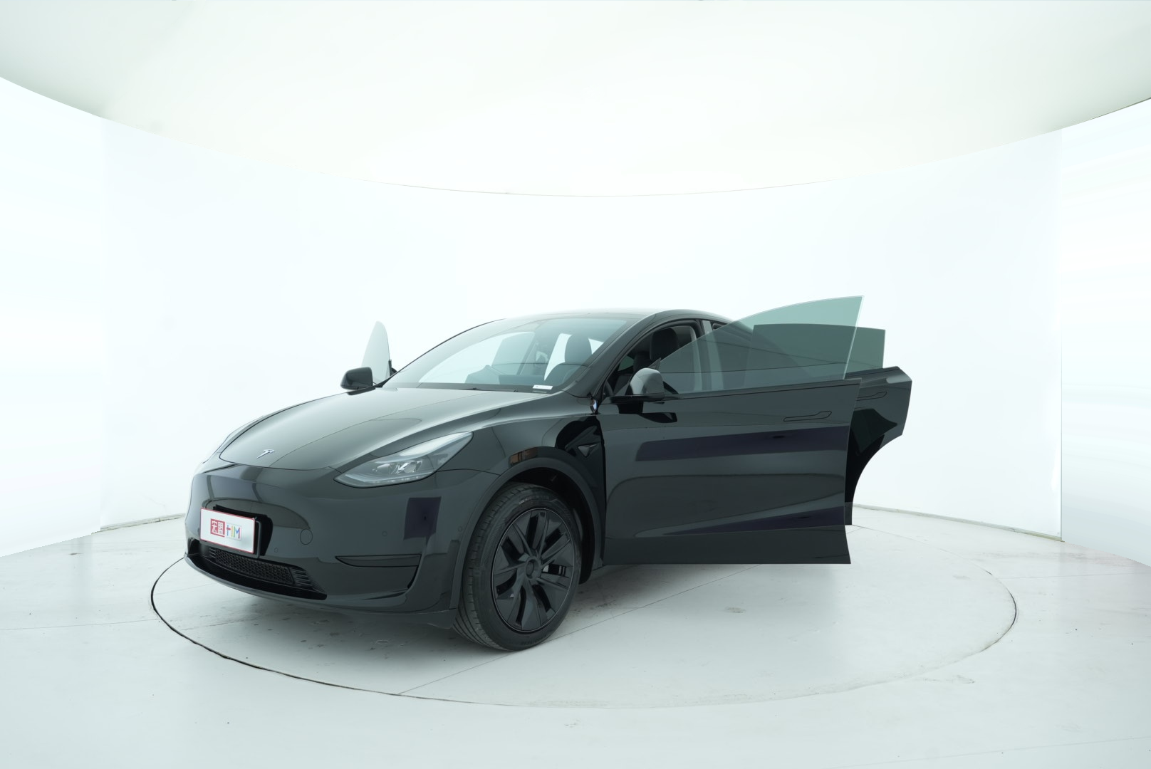 Tesla Model Y 2023 — фото 11