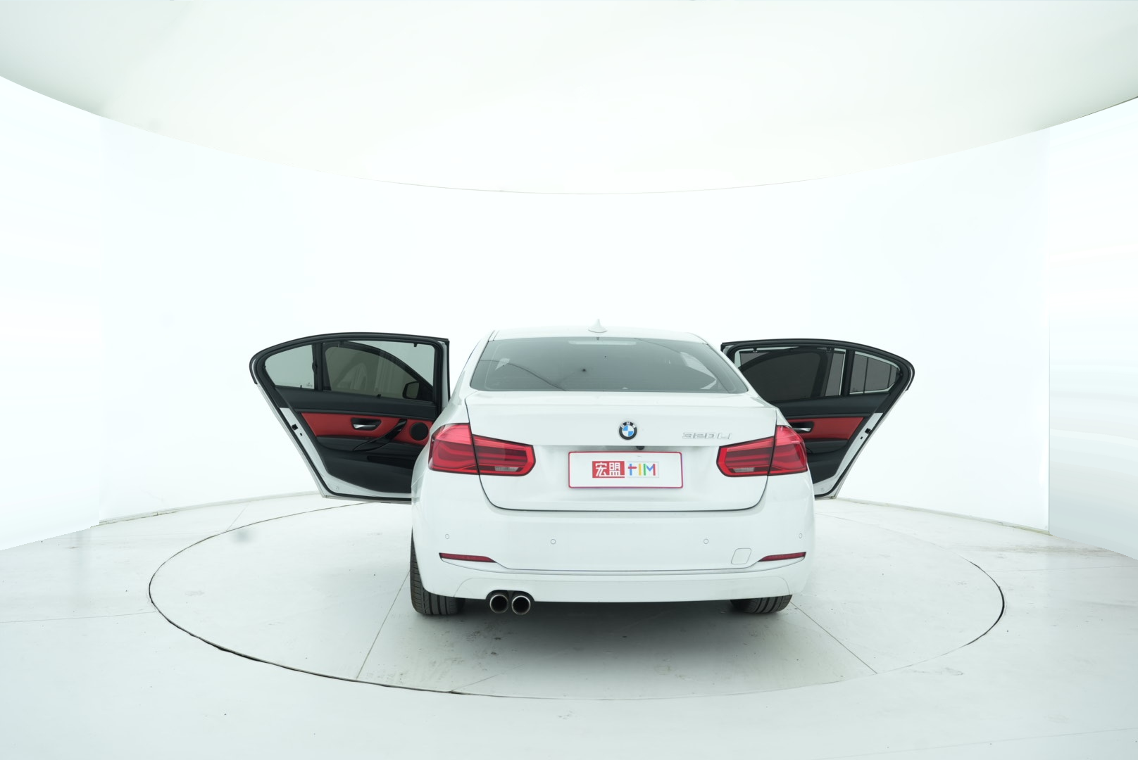 BMW 3 Series 2017 — фото 14
