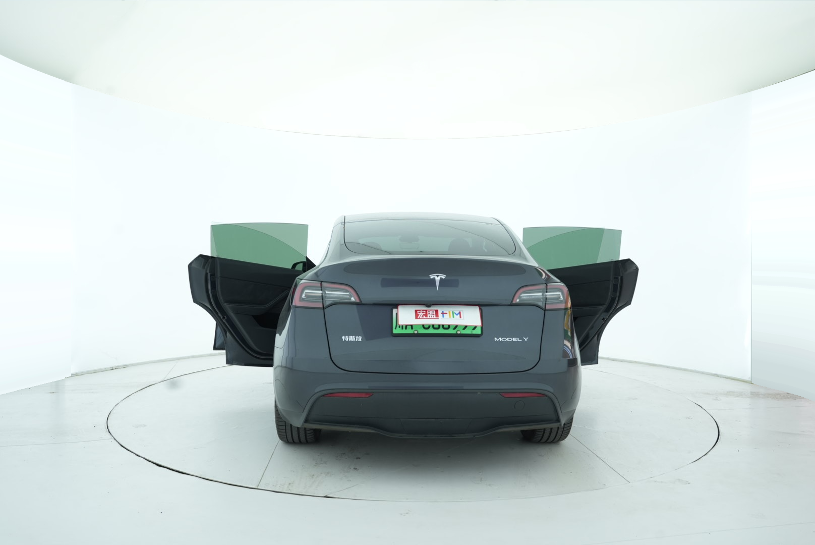 Tesla Model Y 2023 — фото 13