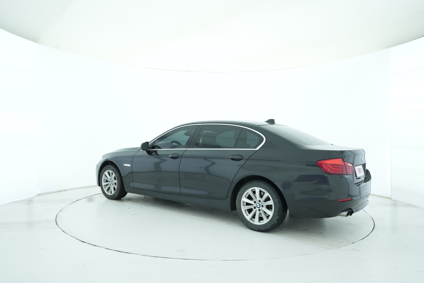 BMW 5 Series 2013 — фото 4