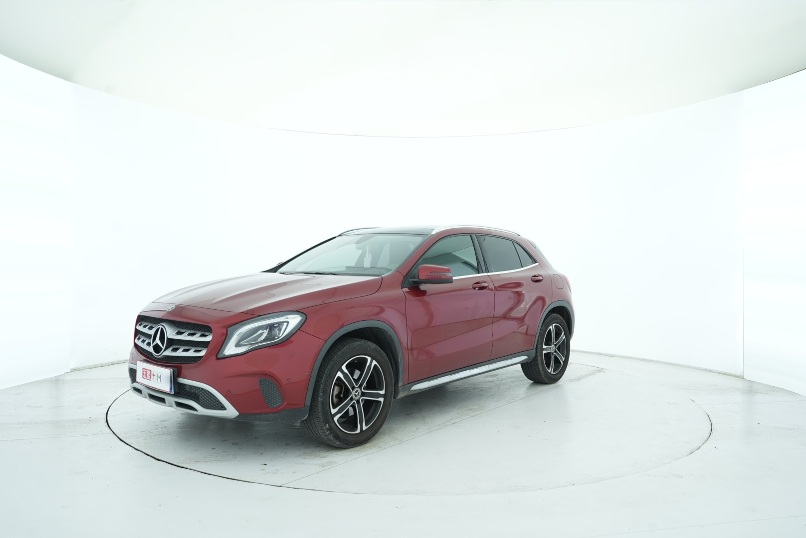 Mercedes Benz GLA 2018 — фото 2