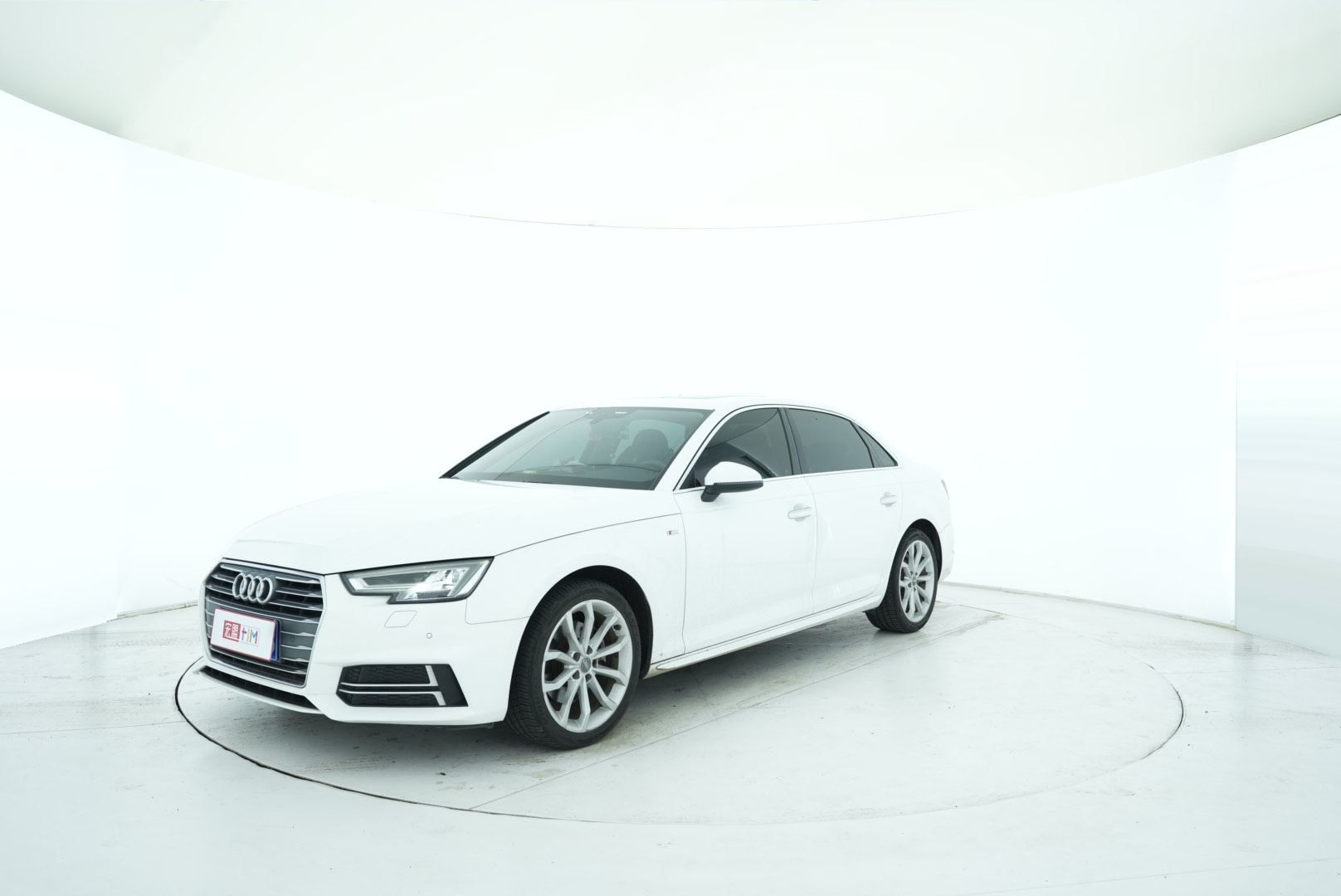 Audi A4L 2018 — фото 2