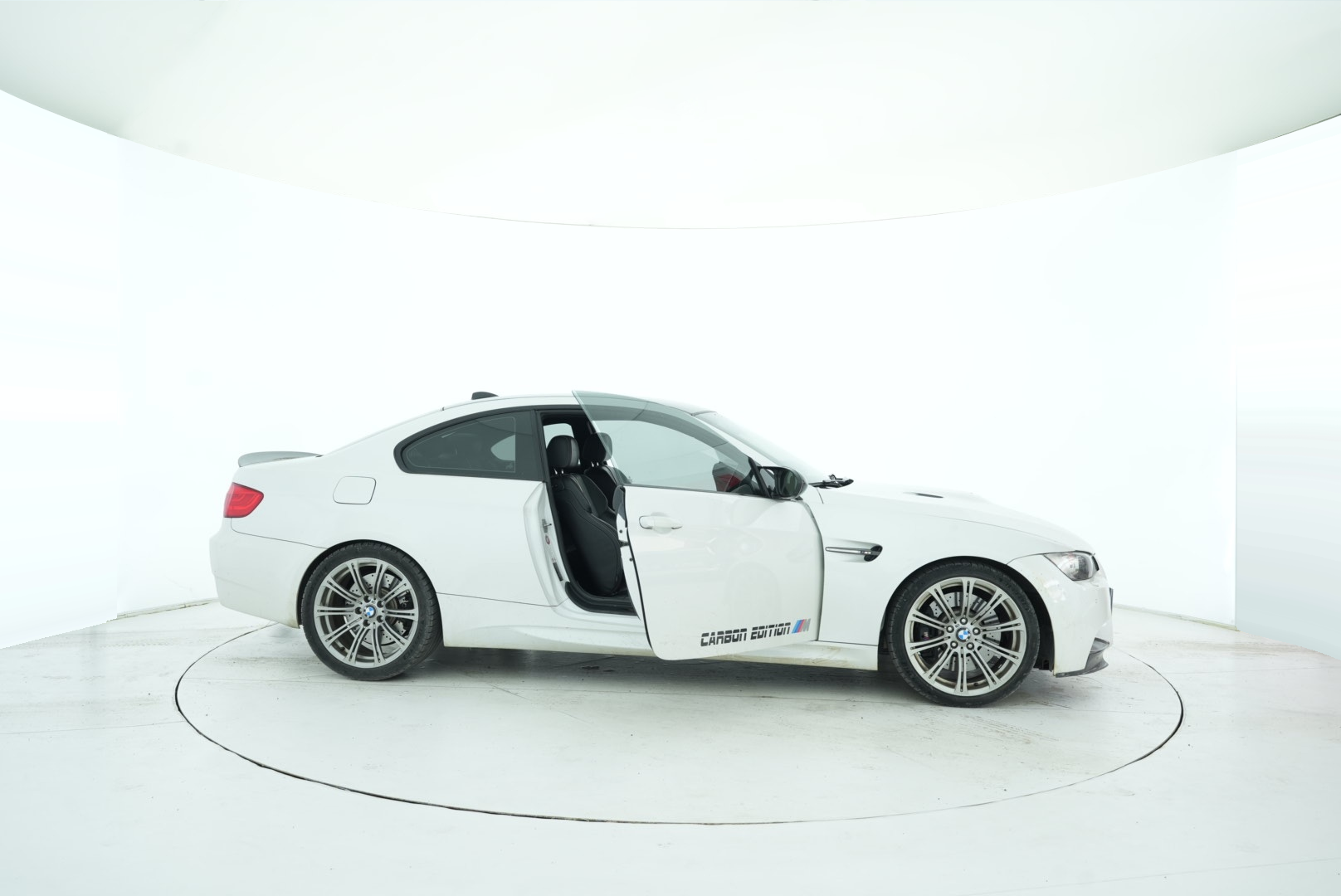 BMW M3 2011 — фото 16