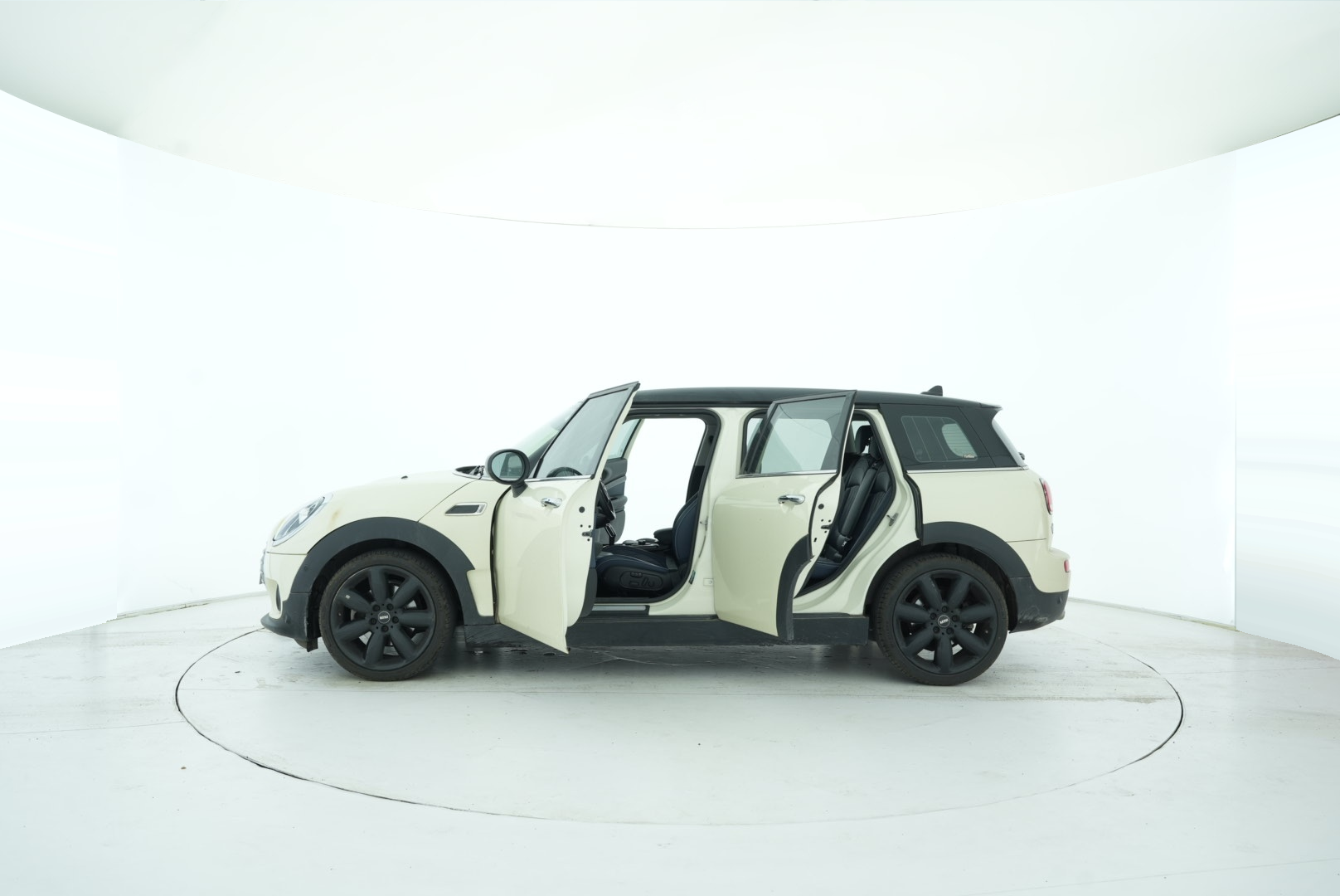 MINI CLUBMAN 2019 — фото 12
