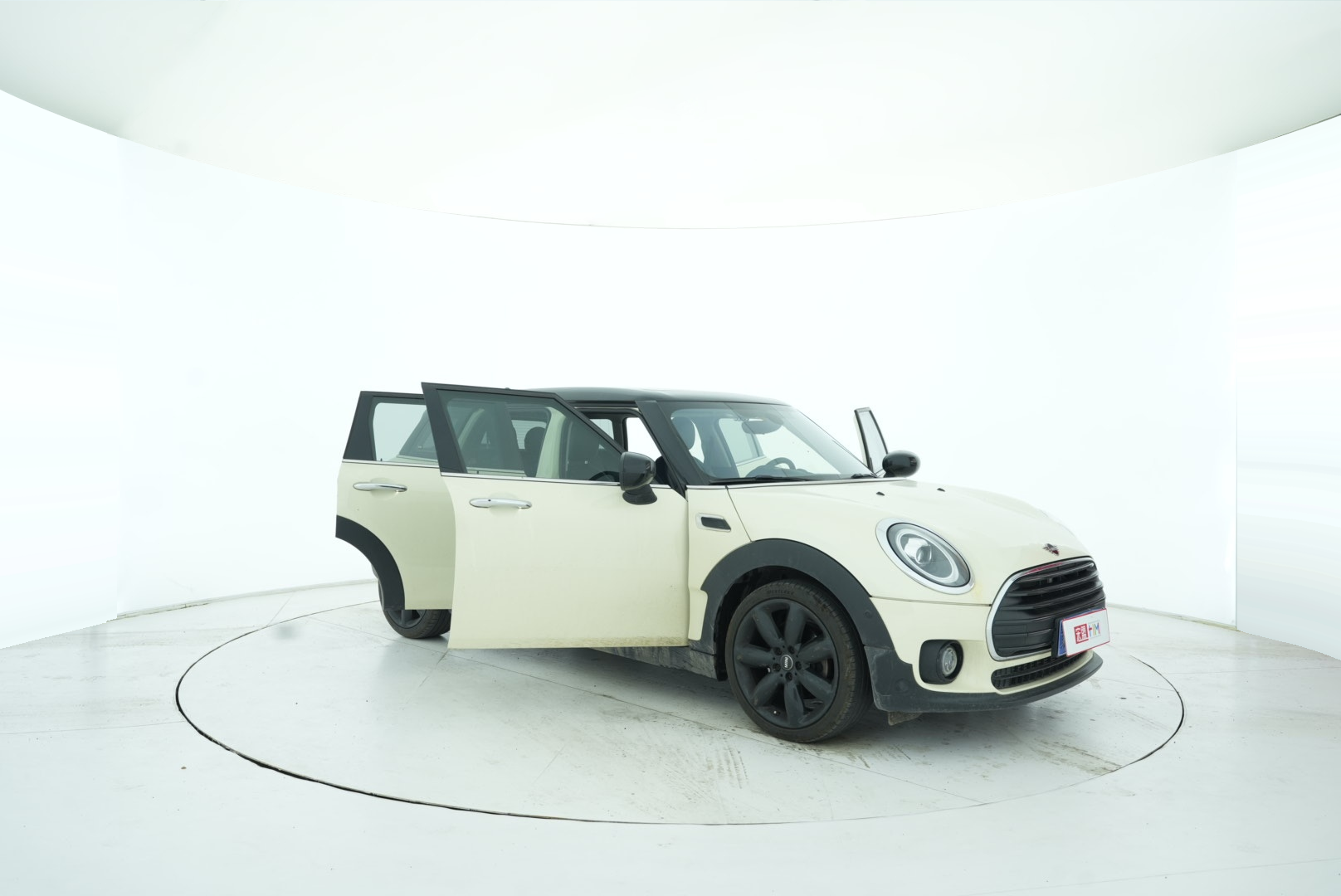 MINI CLUBMAN 2019 — фото 17