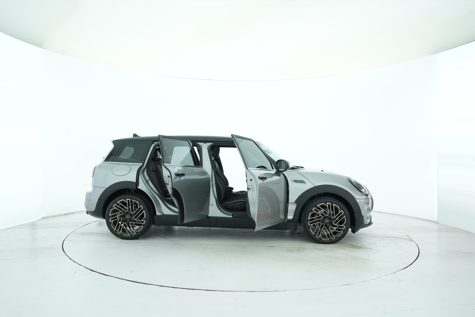 MINI CLUBMAN 2023 — фото 14