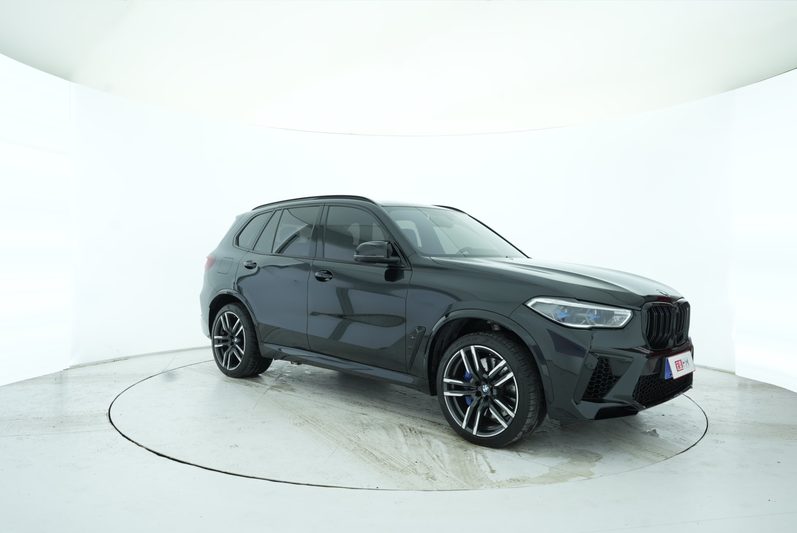BMW X5 M 2020 — фото 8