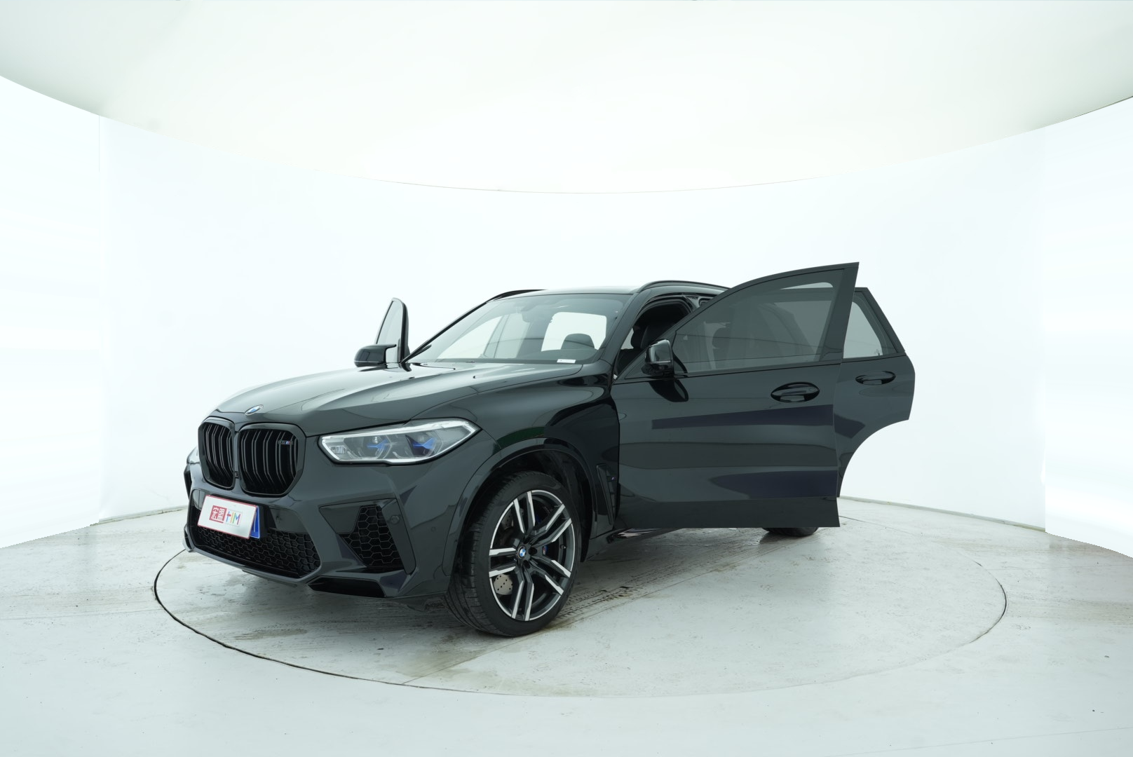 BMW X5 M 2020 — фото 11