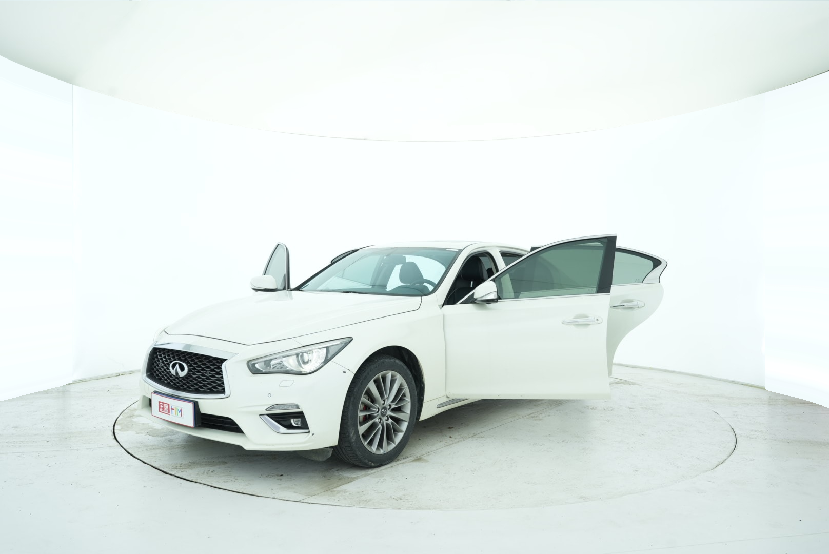 Infiniti Q50L 2018 — фото 10