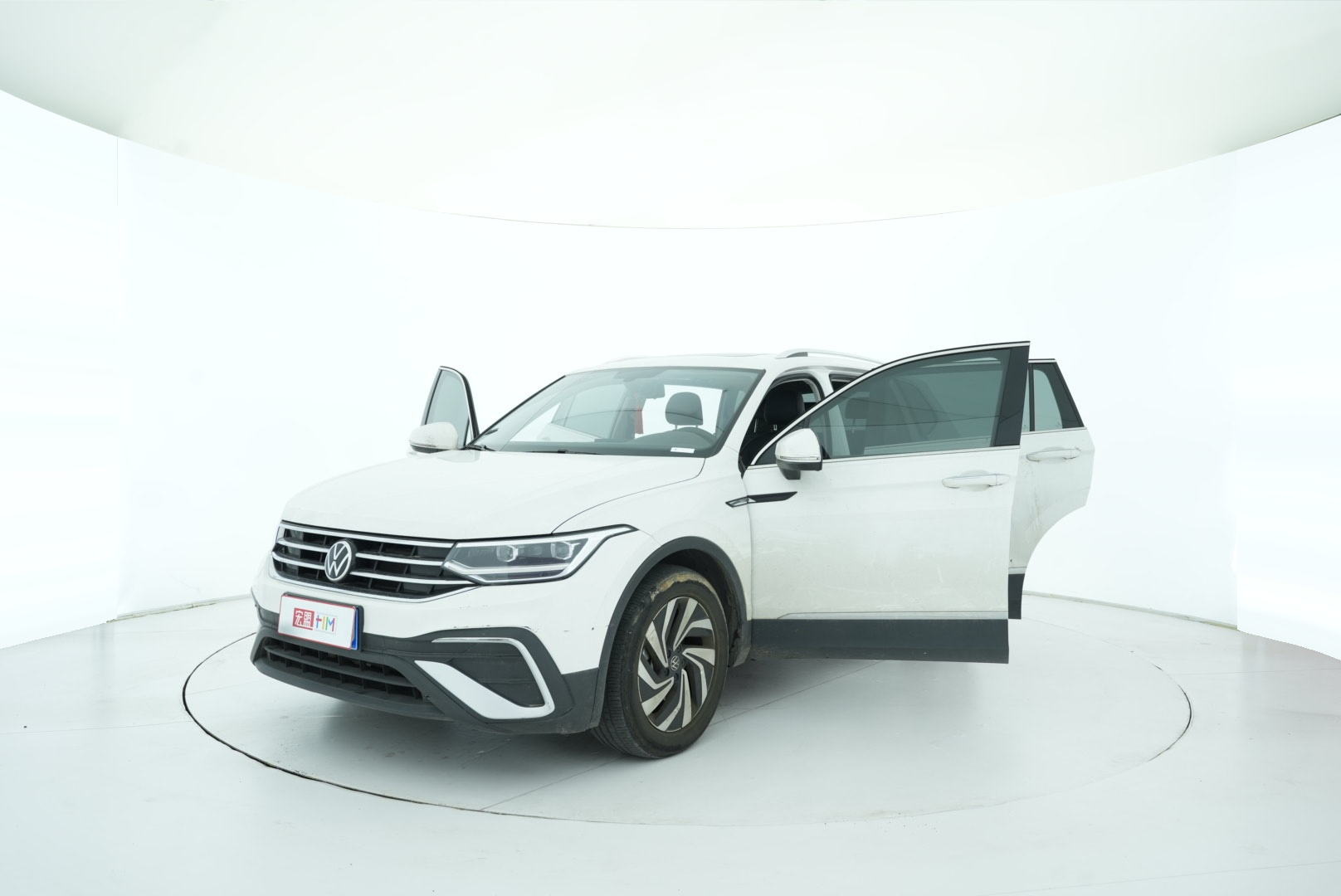 Volkswagen Tiguan L 2022 — фото 11