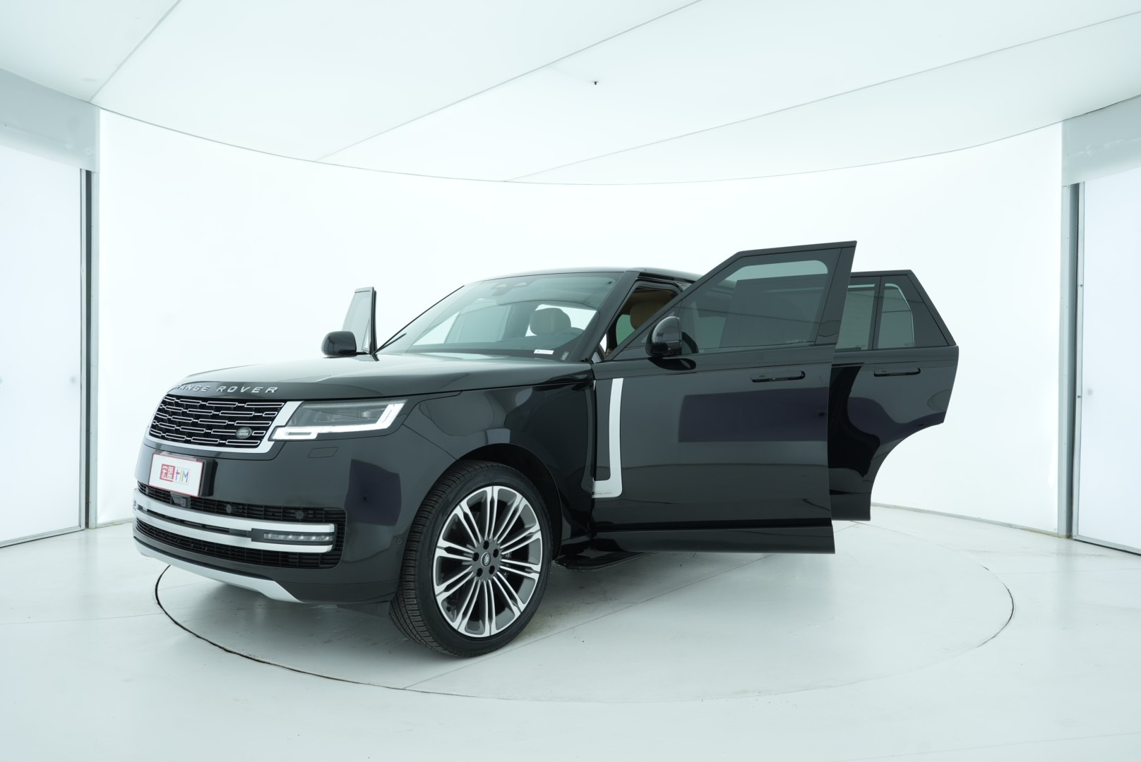 Land Rover Range Rover 2024 — фото 11