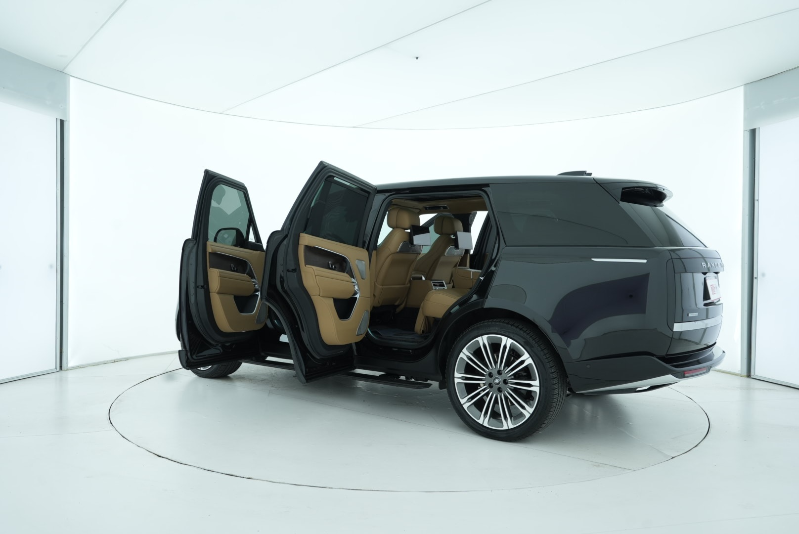 Land Rover Range Rover 2024 — фото 13