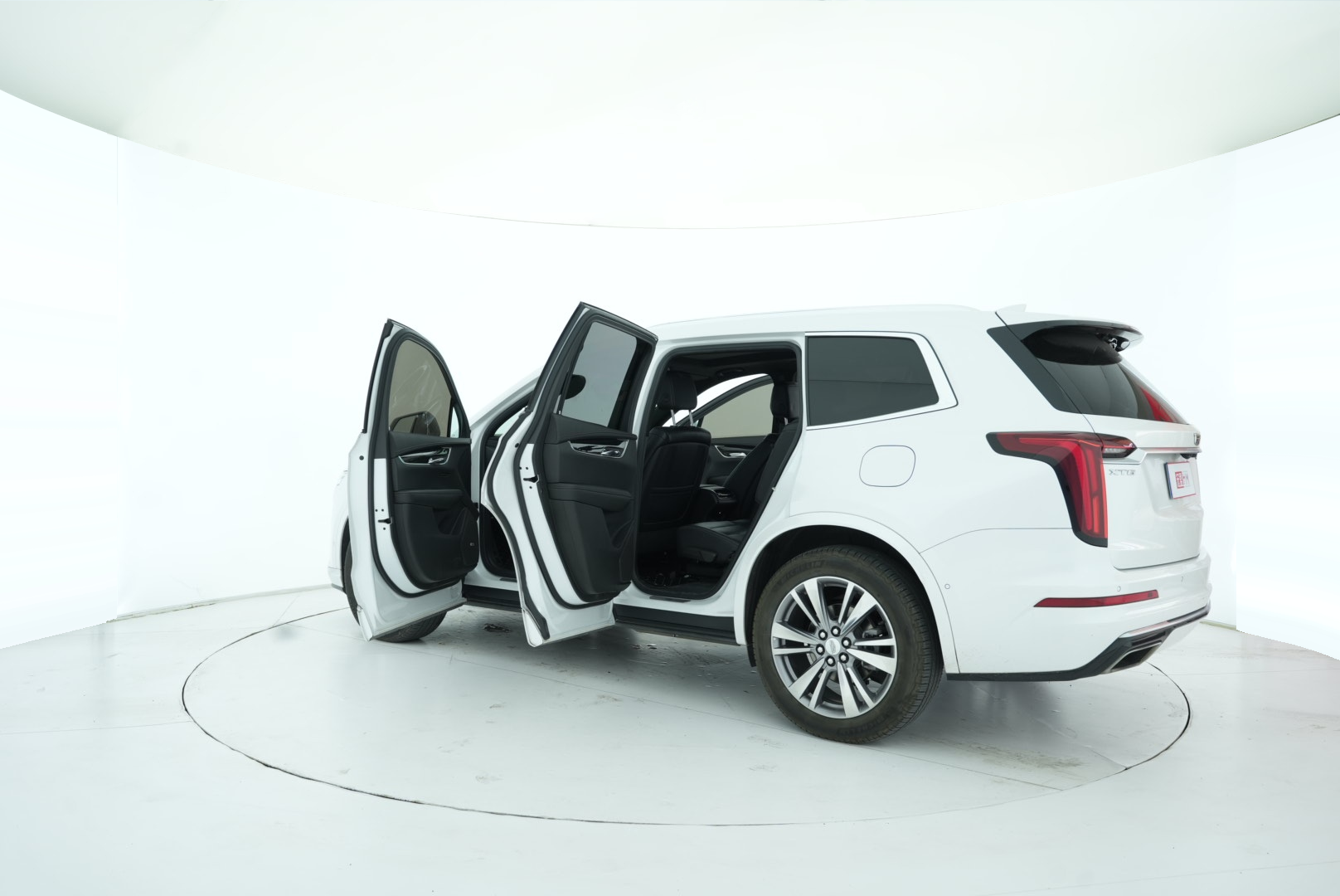 Cadillac XT6 2020 — фото 13
