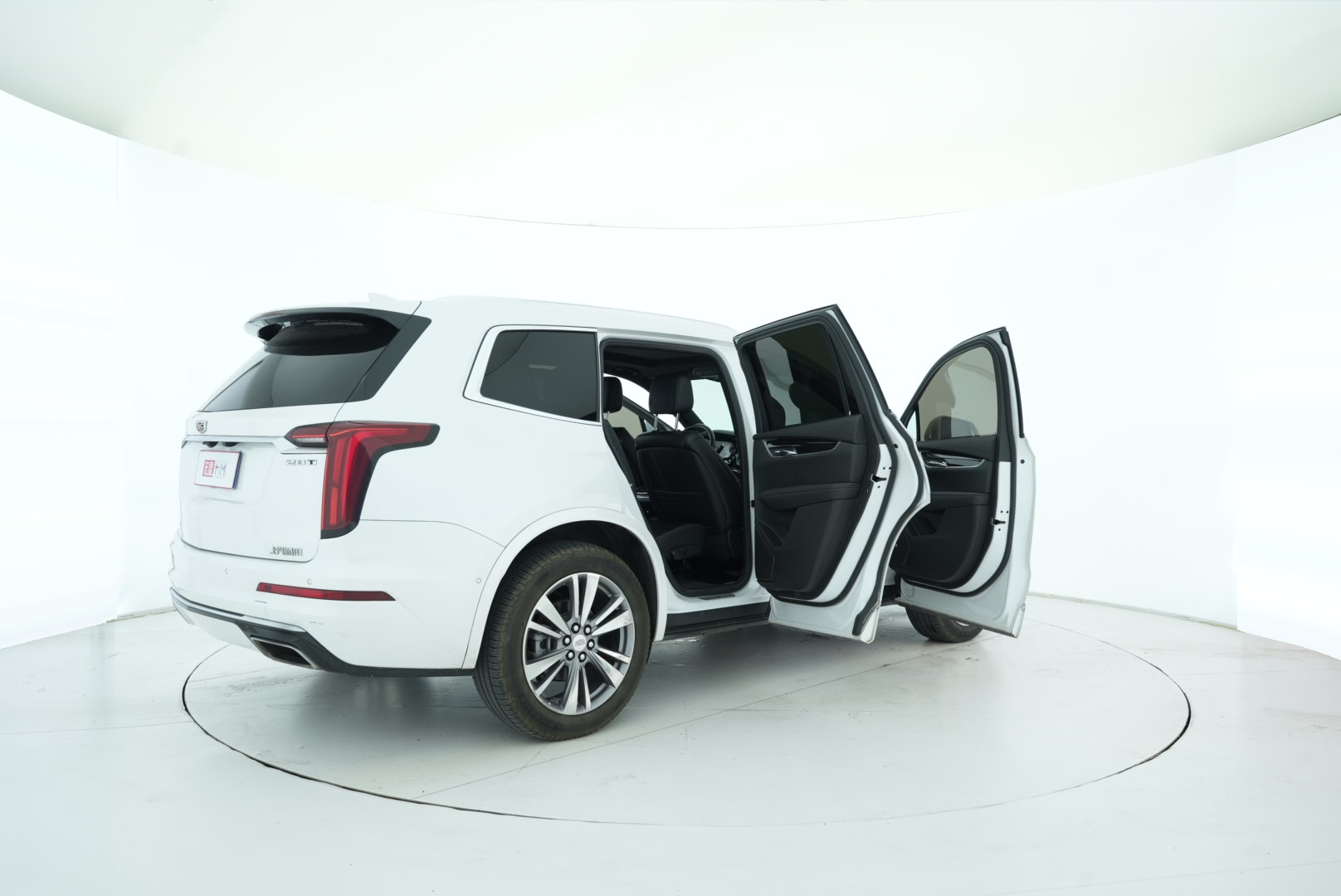 Cadillac XT6 2020 — фото 15
