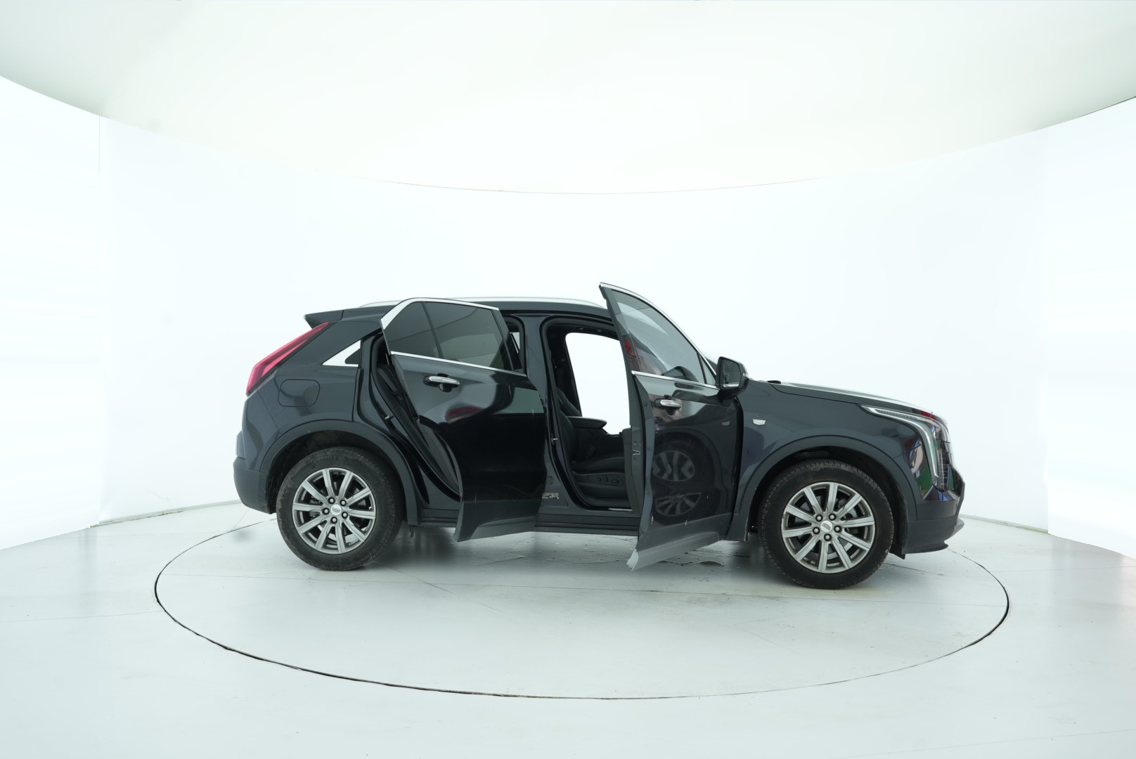 Cadillac XT4 2018 — фото 16