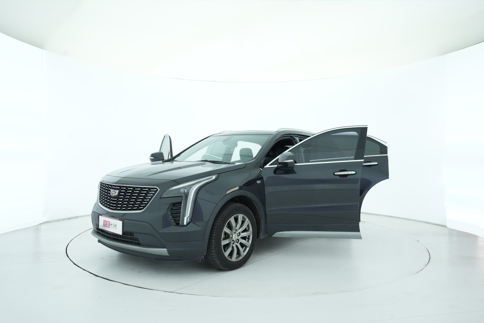 Cadillac XT4 2018 — фото 11