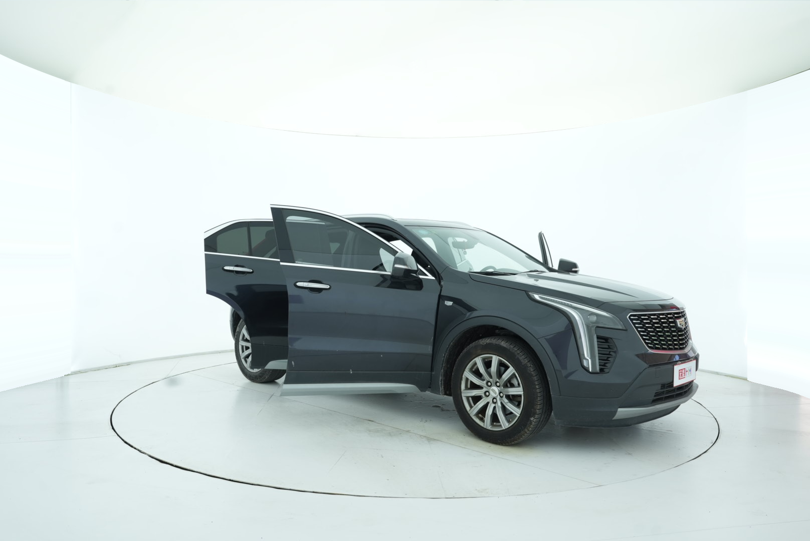 Cadillac XT4 2018 — фото 17