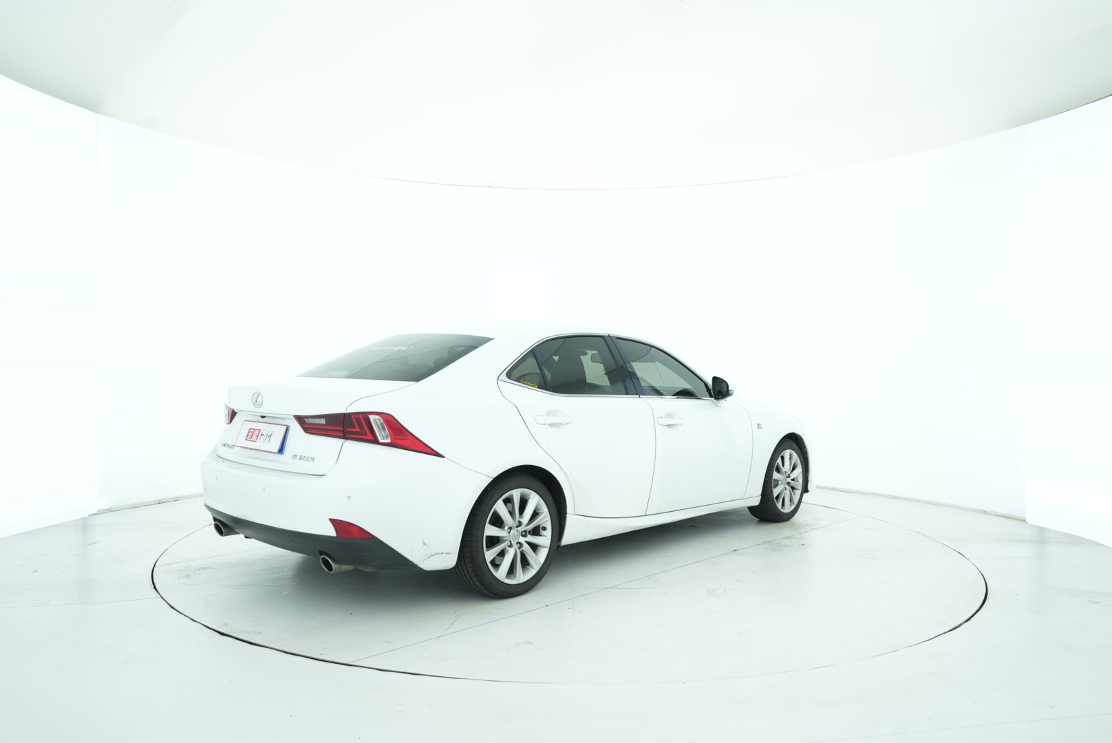 Lexus IS 2015 — фото 6