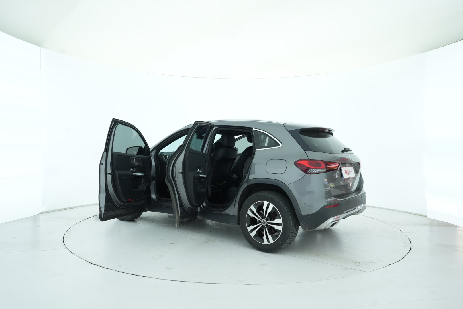 Mercedes Benz GLA 2020 — фото 13