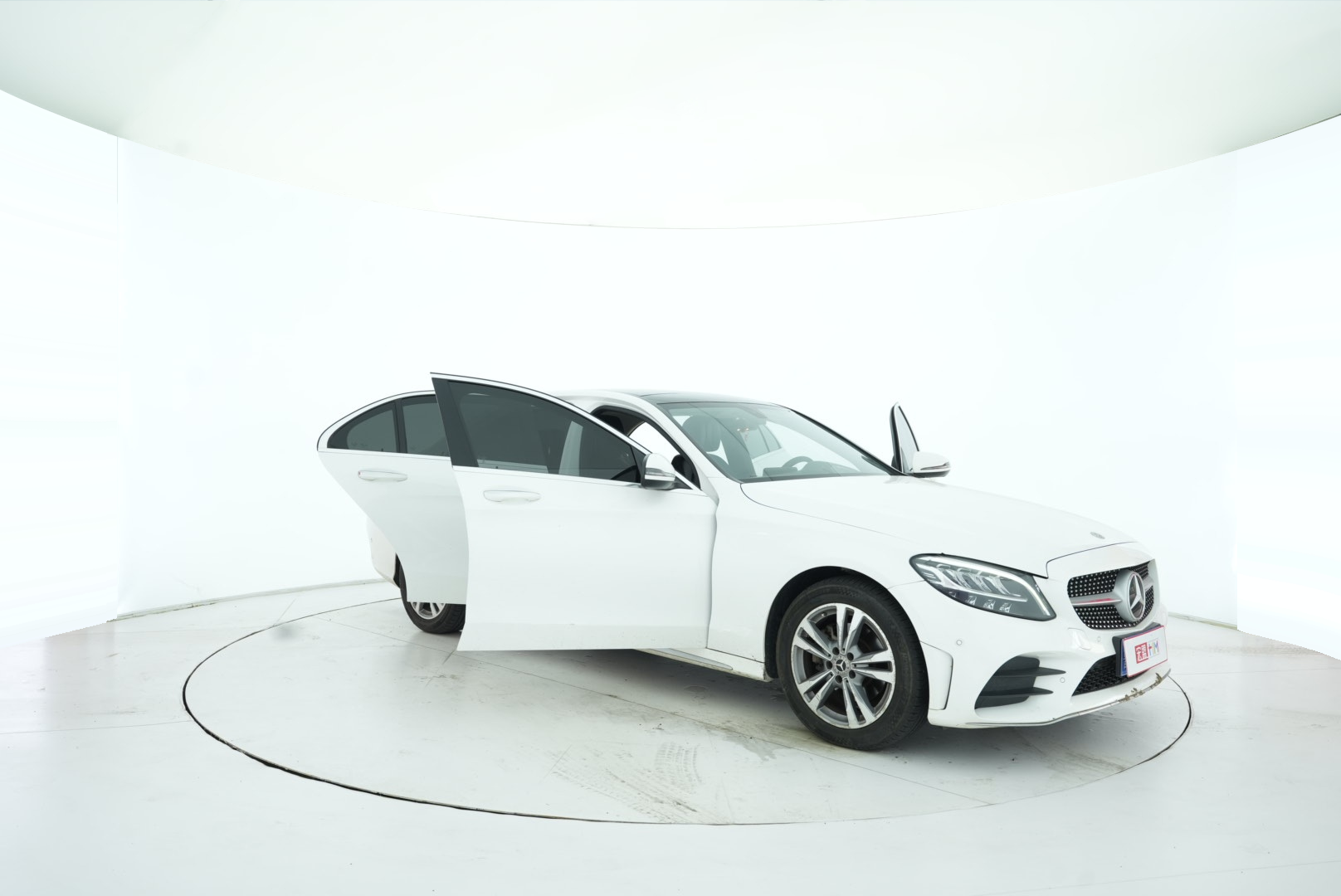 Mercedes Benz C-Class 2021 — фото 17