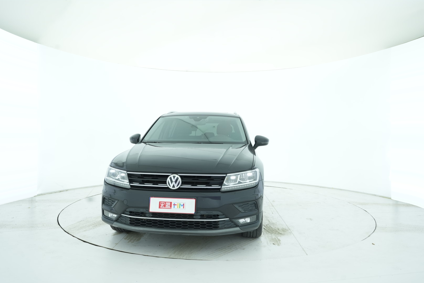 Volkswagen Tiguan 2018 — фото 9