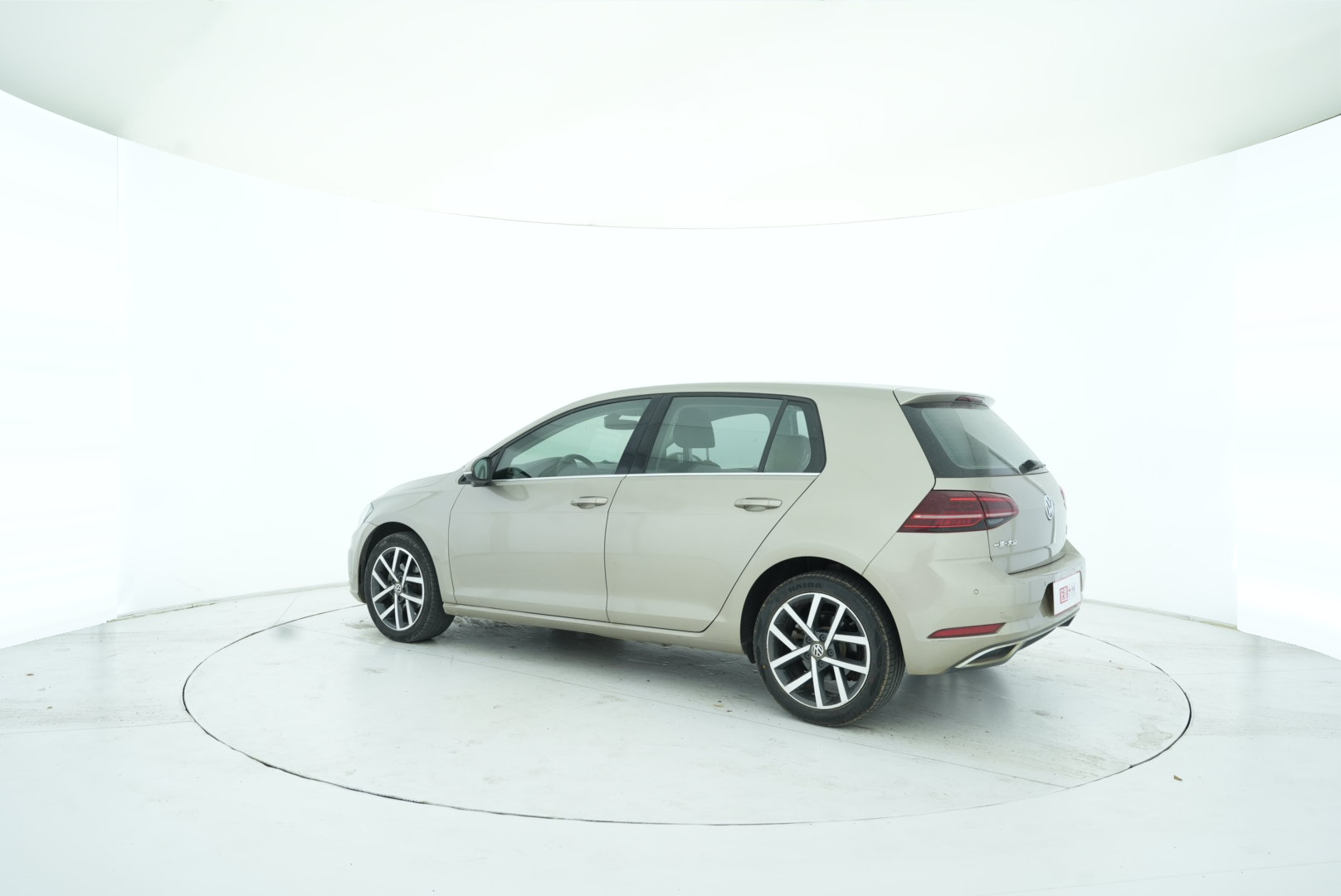 Volkswagen Golf 2018 — фото 3