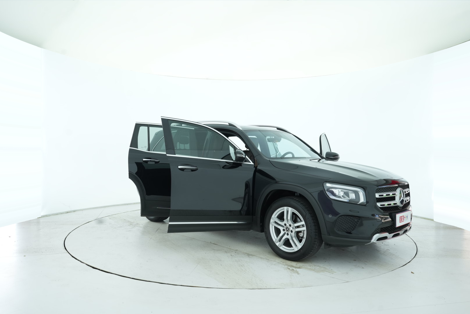Mercedes Benz GLB 2020 — фото 17