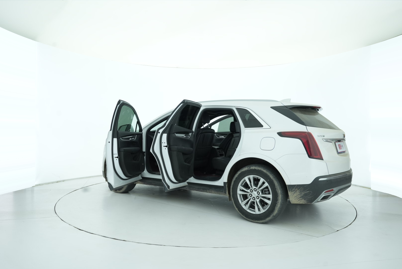 Cadillac XT5 2021 — фото 13