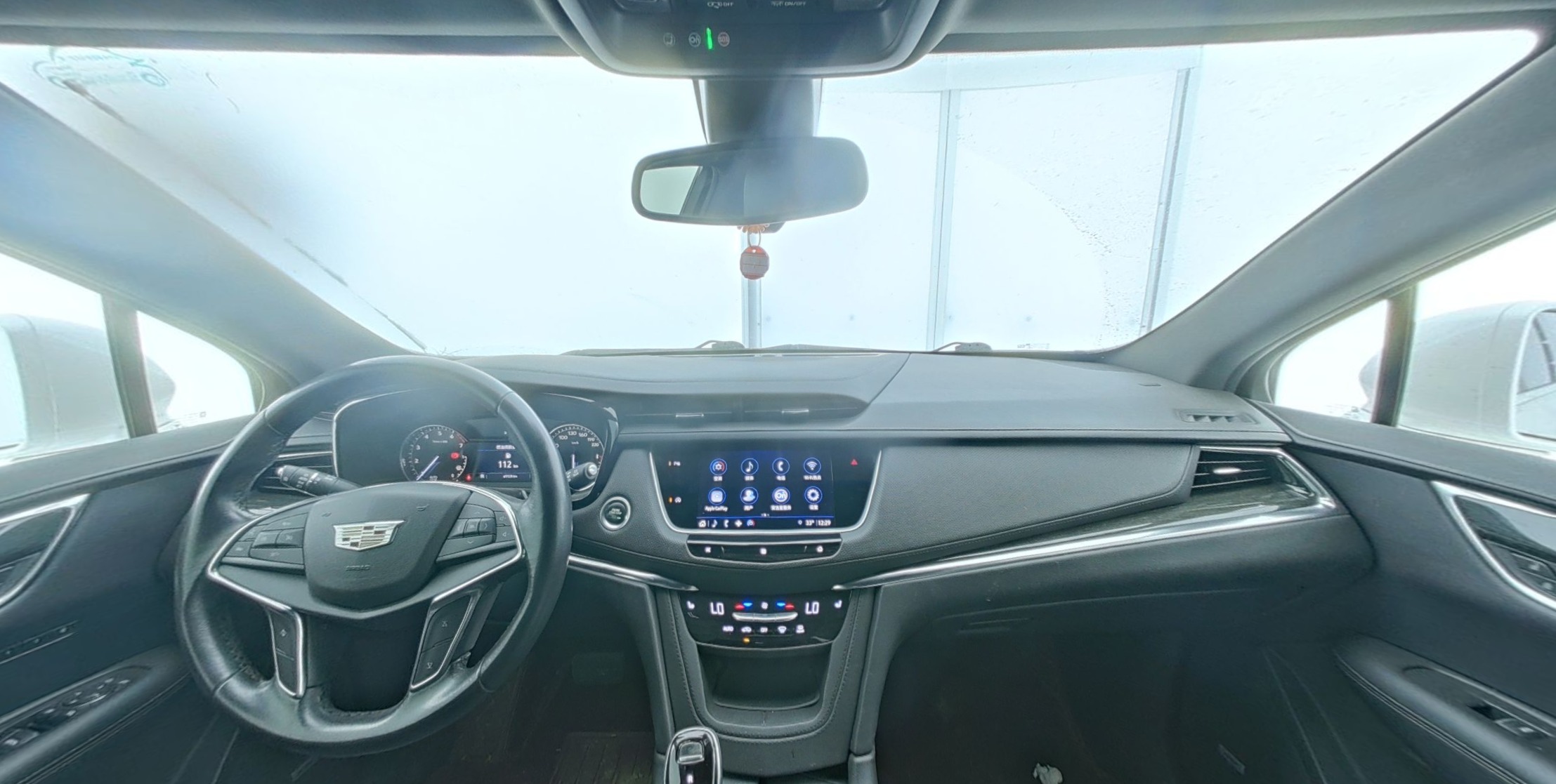 Cadillac XT5 2021 — фото 1