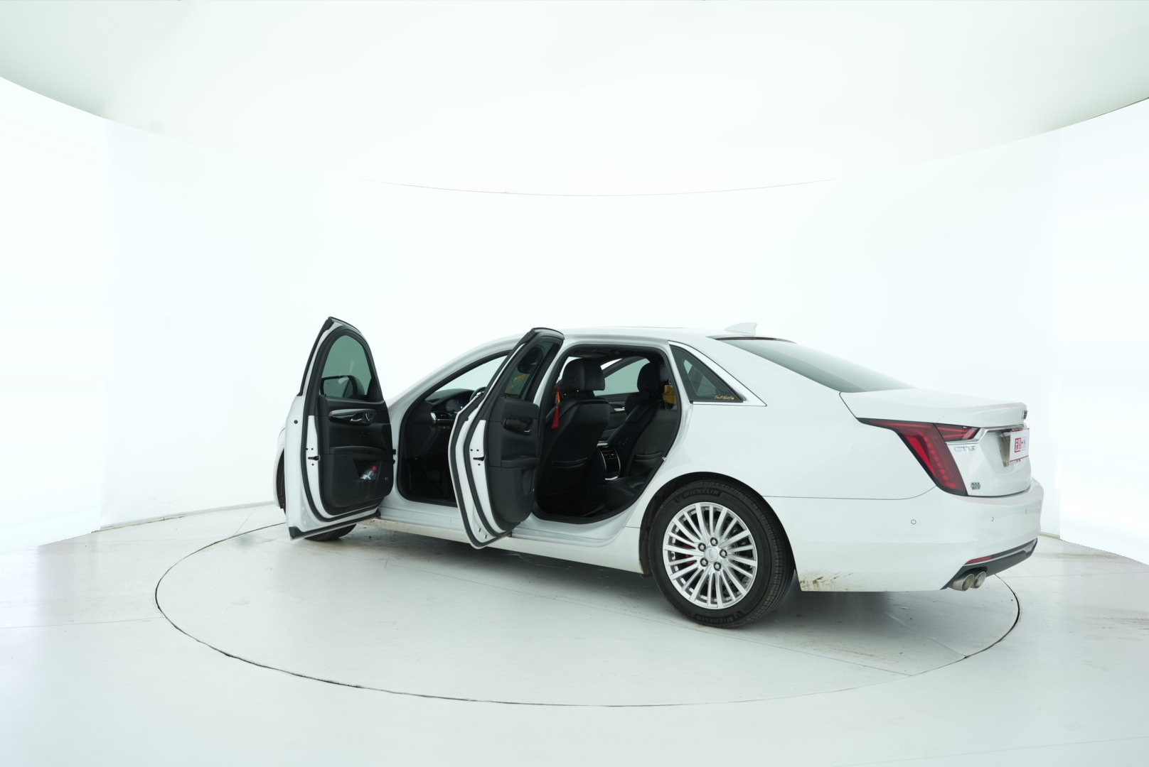 Cadillac CT6 2021 — фото 13