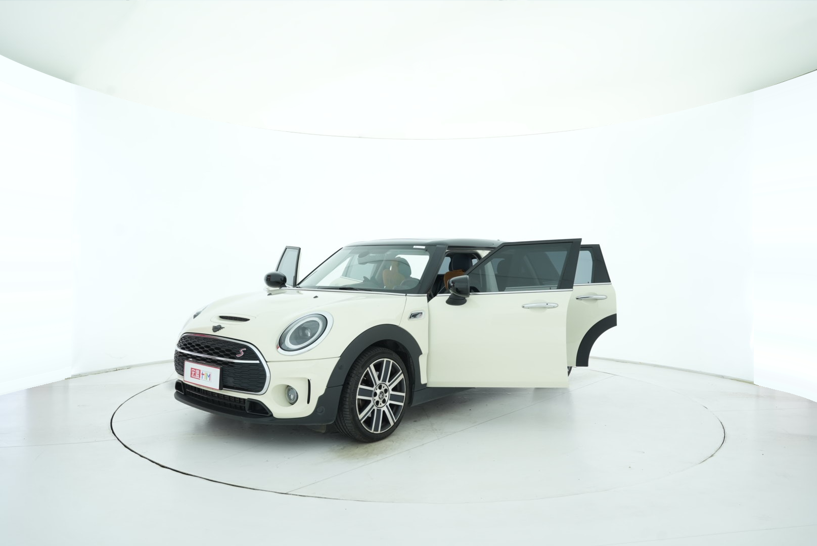 MINI CLUBMAN 2022 — фото 11