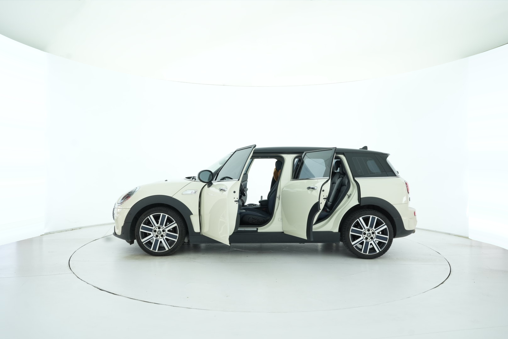 MINI CLUBMAN 2022 — фото 12