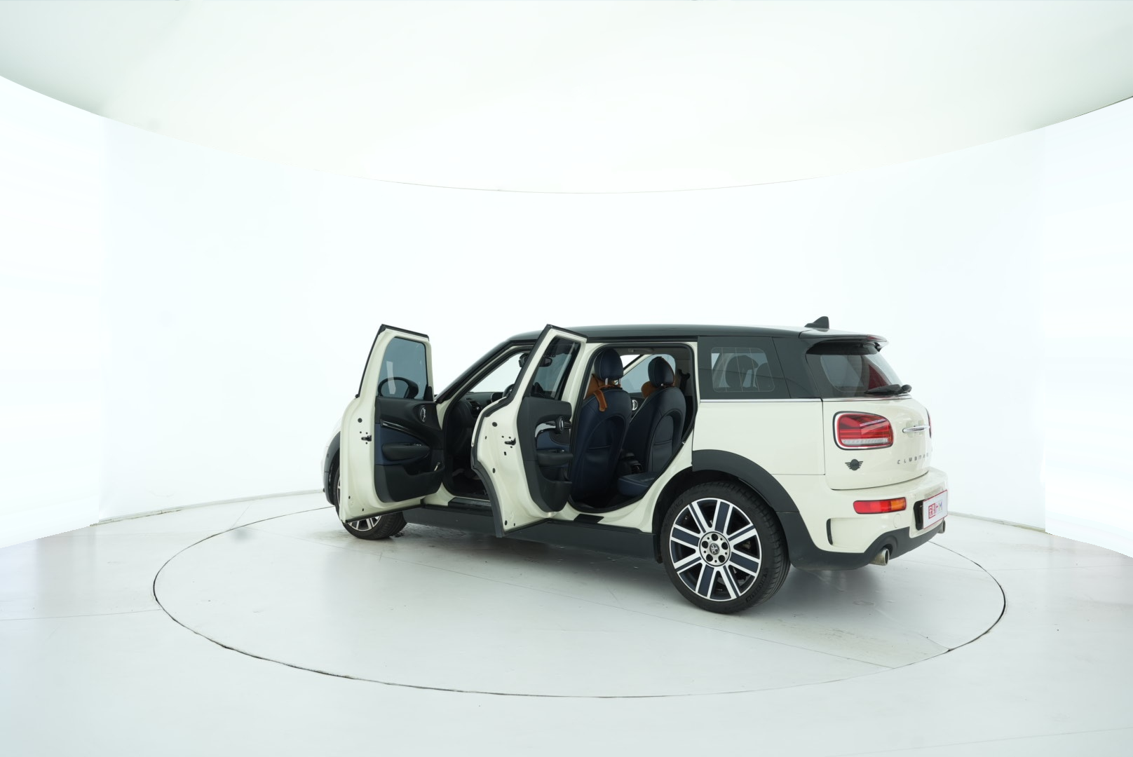 MINI CLUBMAN 2022 — фото 13