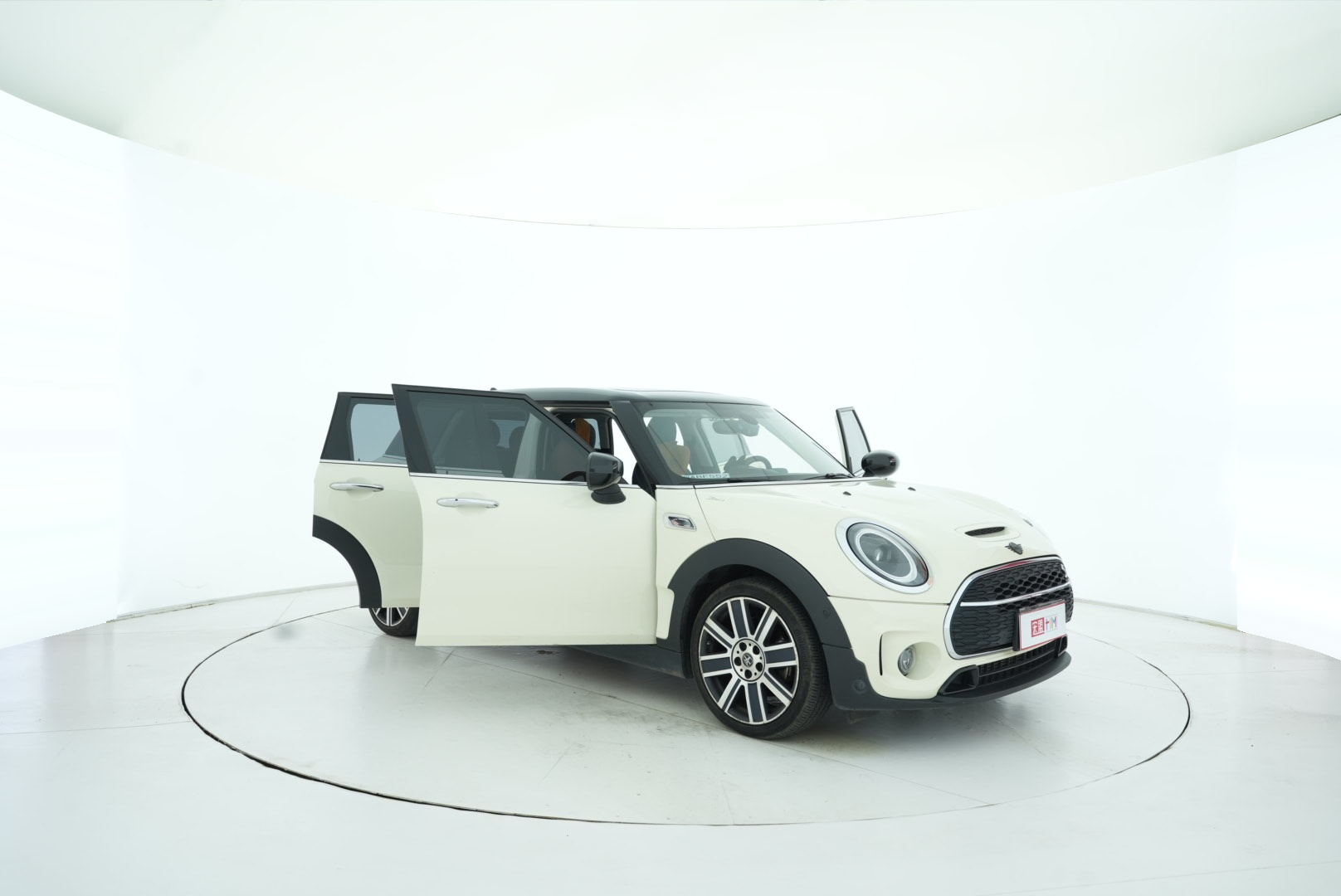 MINI CLUBMAN 2022 — фото 17