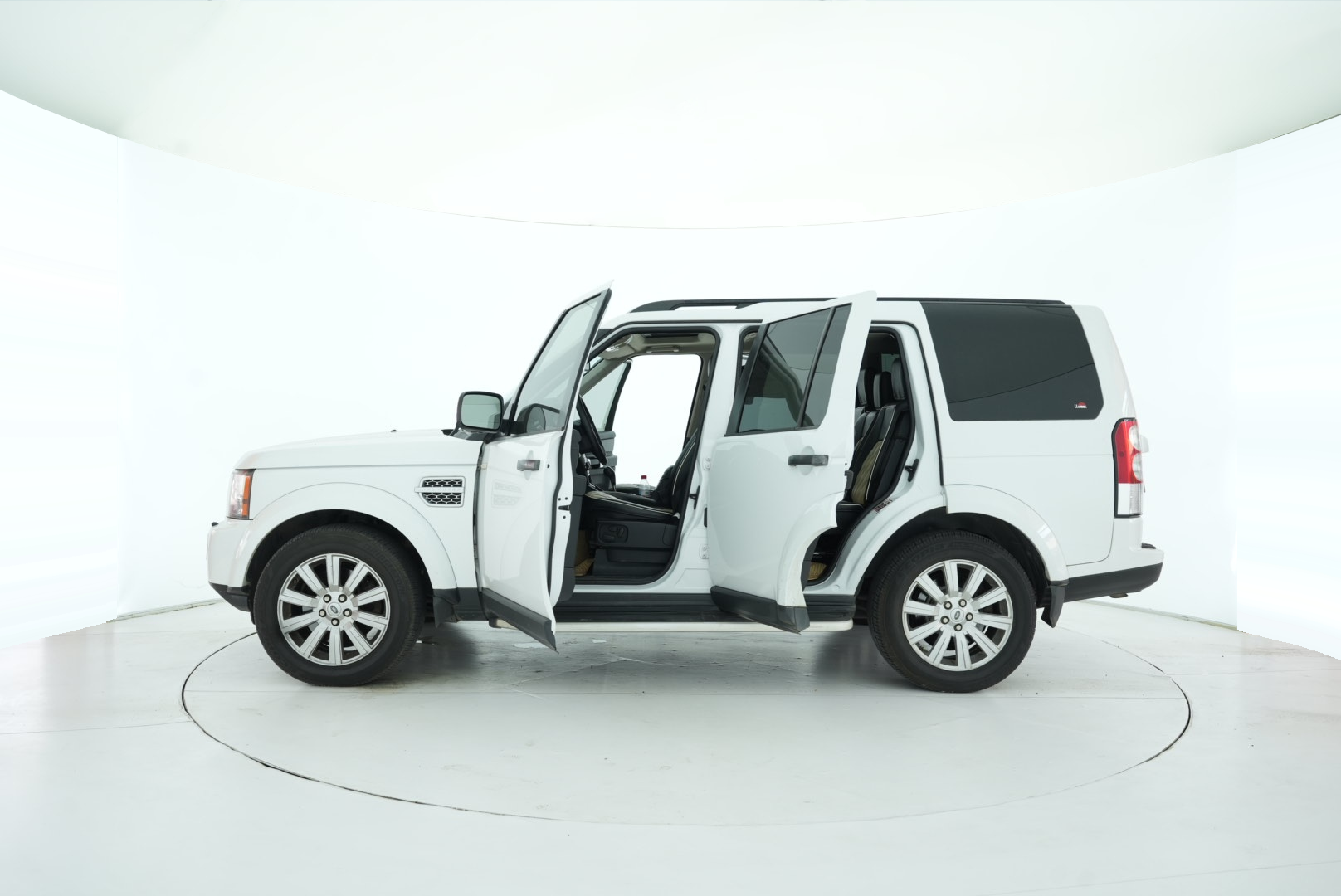 Land Rover Discovery 2012 — фото 12