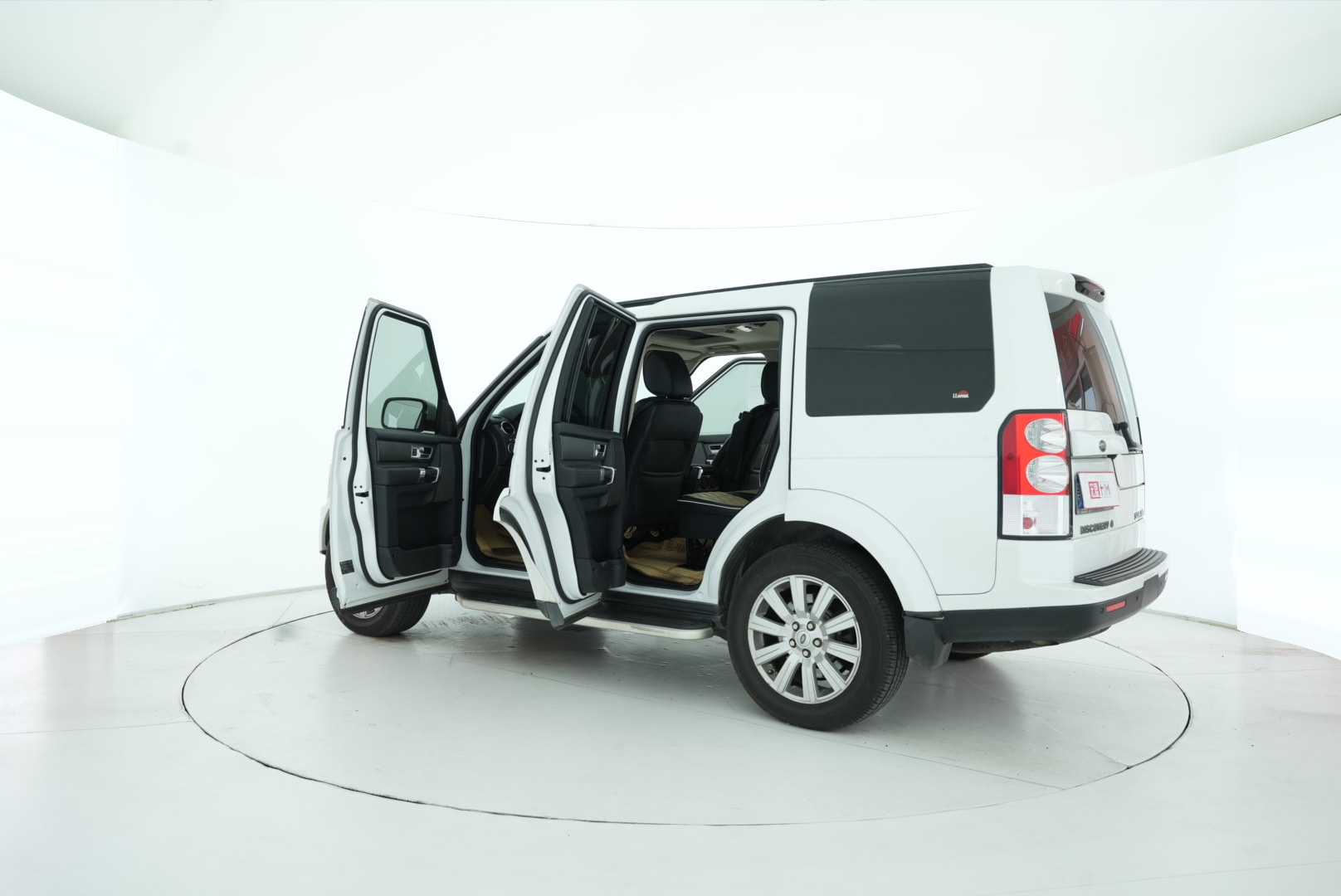Land Rover Discovery 2012 — фото 13
