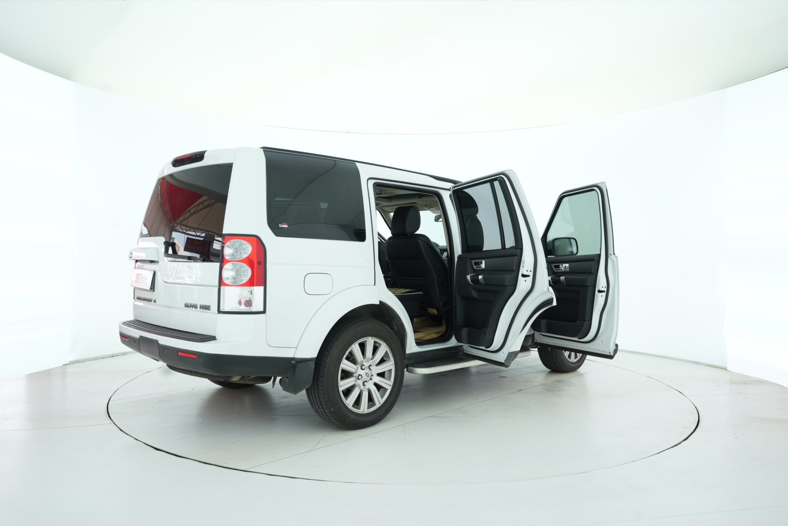 Land Rover Discovery 2012 — фото 15