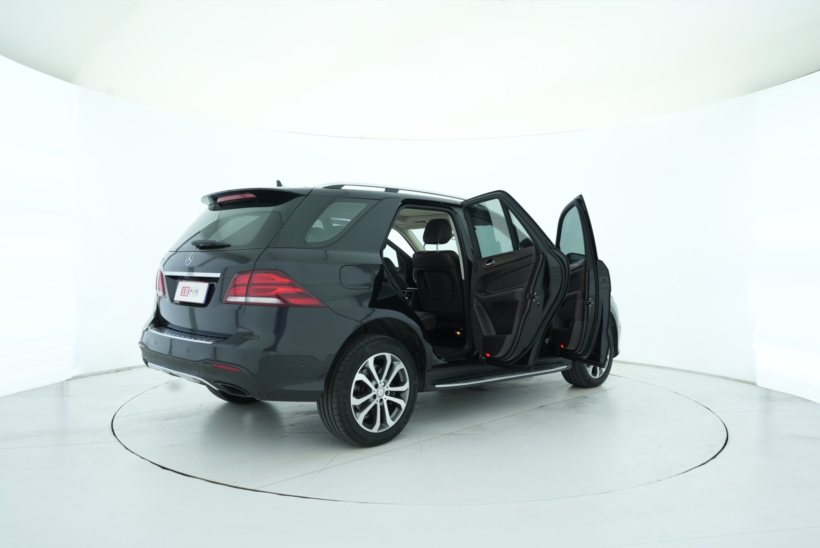Mercedes Benz GLE 2016 — фото 14