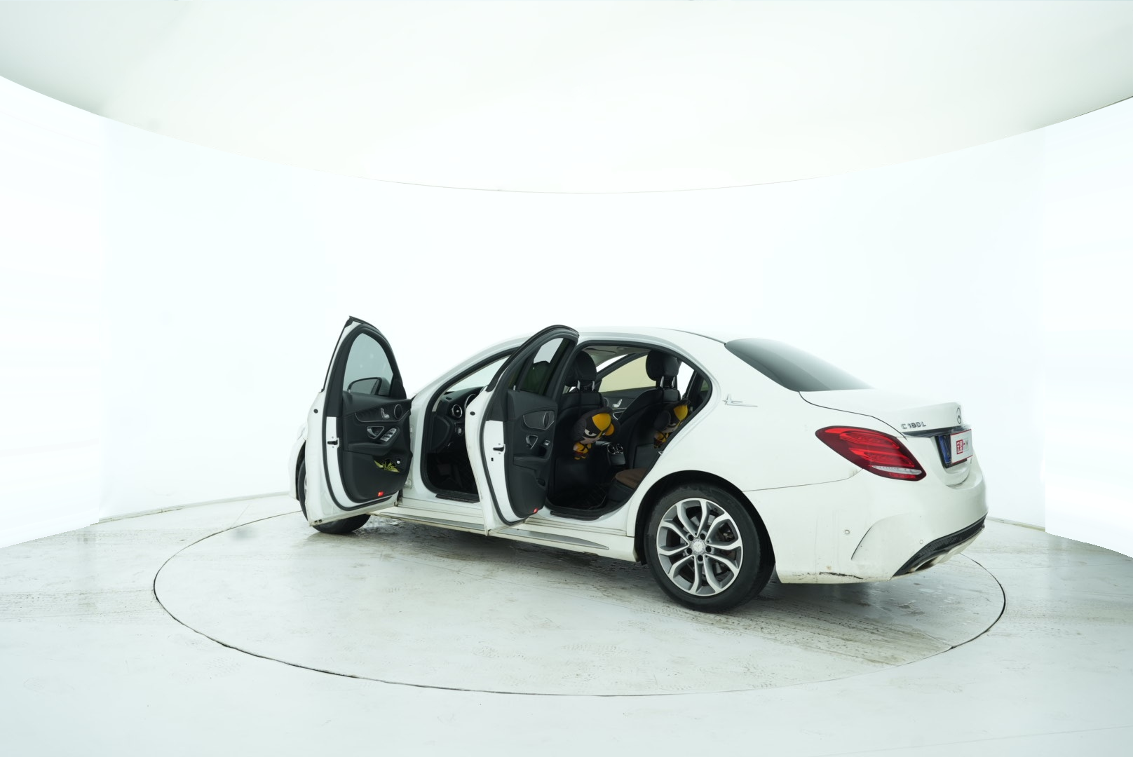 Mercedes Benz C-Class 2016 — фото 13